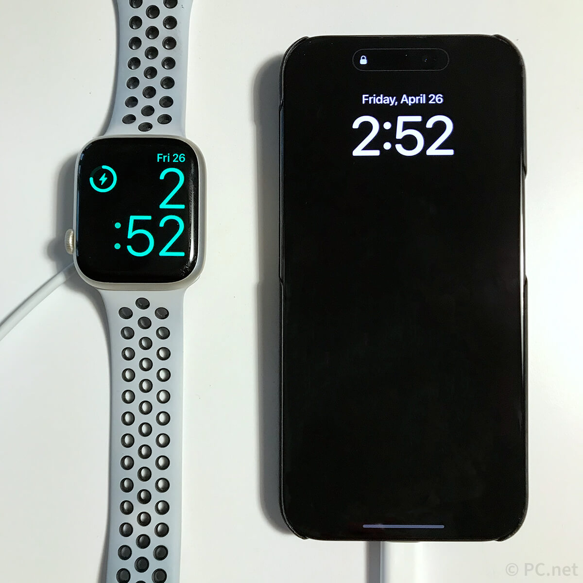 Using an iPhone 15 Pro to charge an Apple Watch