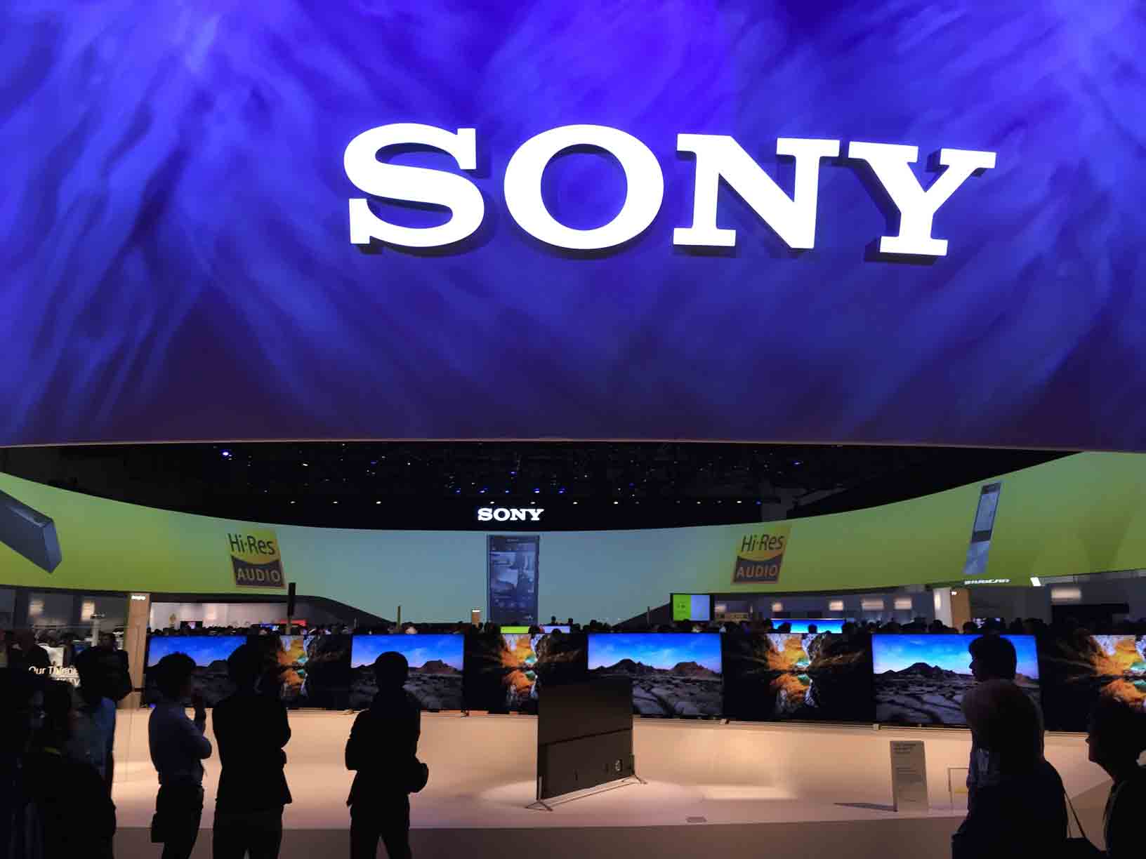 CES 2015 Sony TV Display