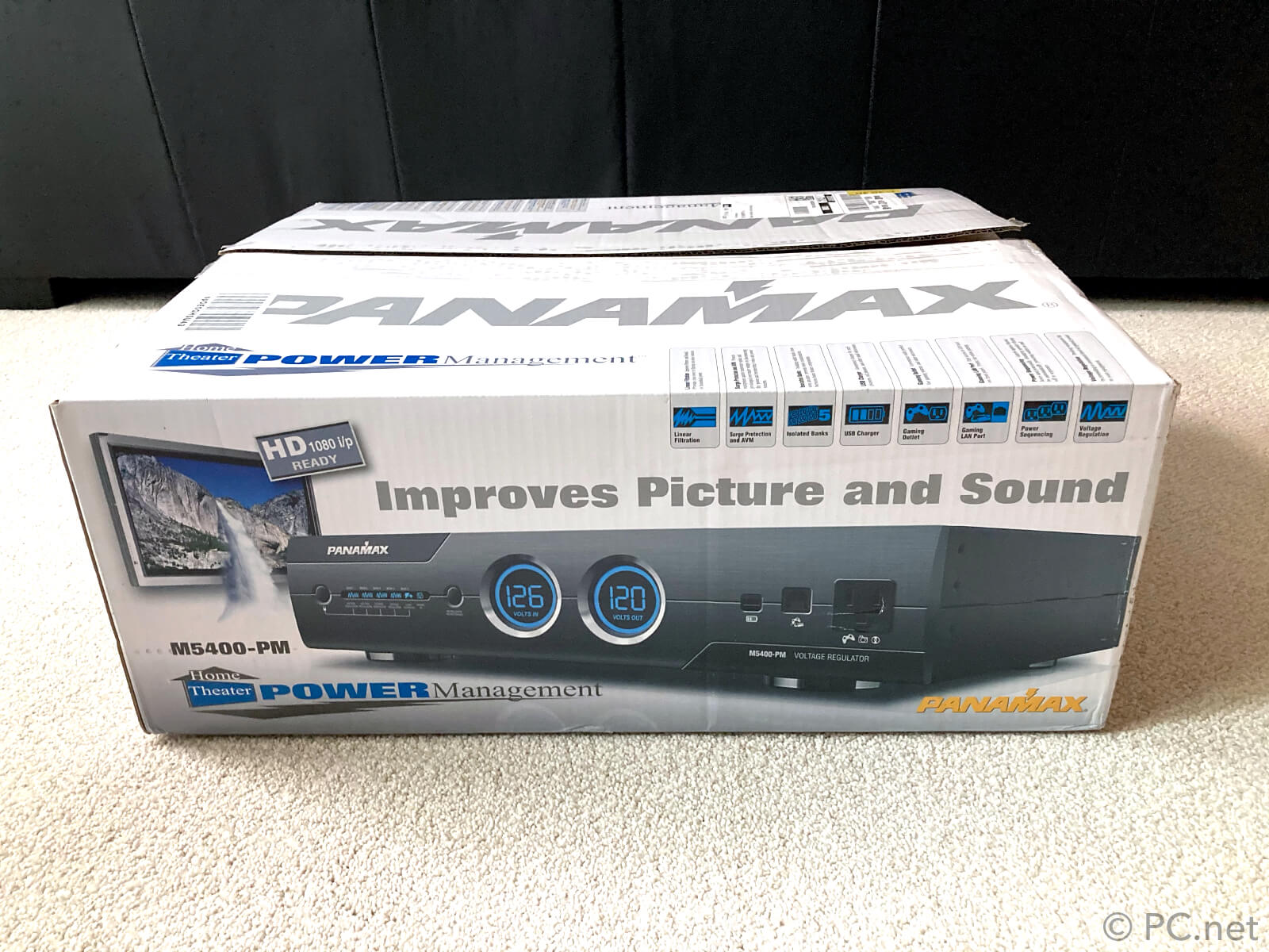 Panamax M5400-PM Box - Improves Picture and Sound